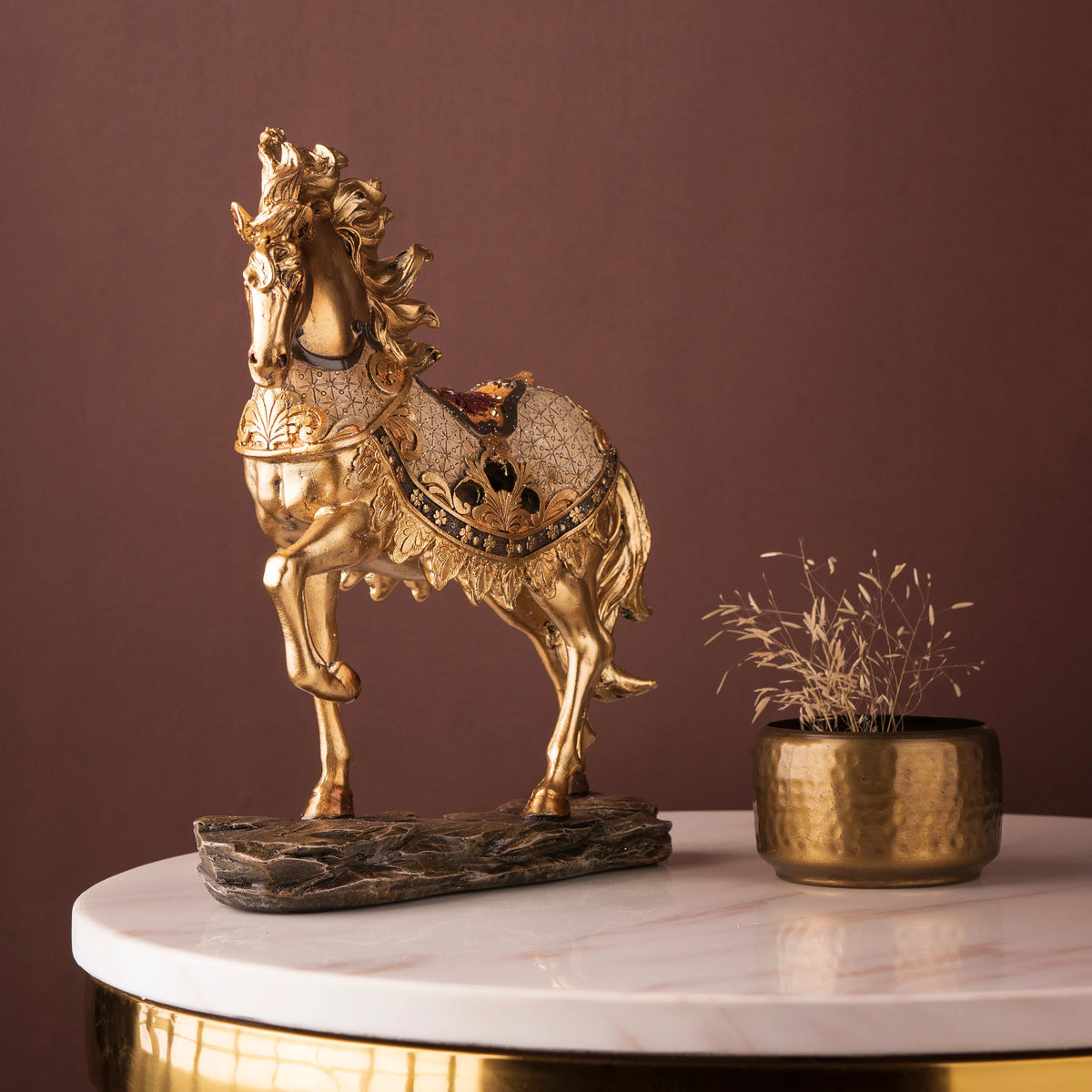 Table Decoration Objects 4 Types of Table Decor Items for the Contemporary Interiors – Dekor Company