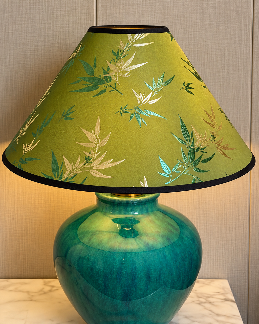 Emerald Aura Table Lamps for Home & Home Decoration Item