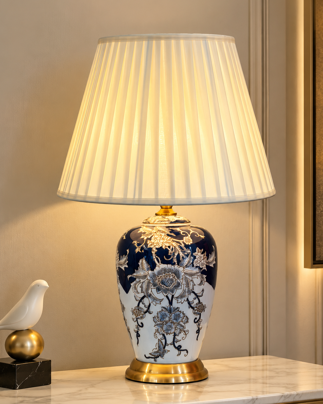 Royal Crest Decorative Table Lamp & Home Decoration Item