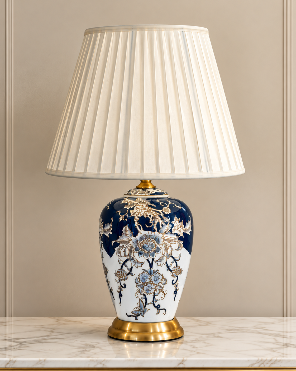 Royal Crest Decorative Table Lamp & Home Decoration Item