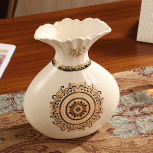 The Oriental Motif Ginger Decorative Vase and Showpiece