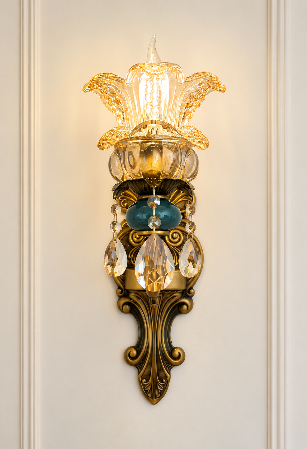 Versailles Elegance Wall Light for Home & item for Home Decoration - Single Sconce