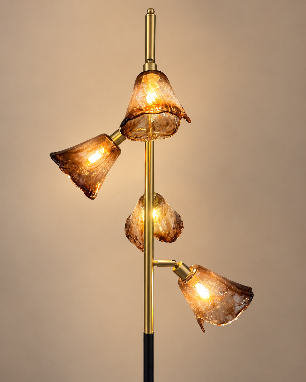 Bellavine Aura Floor Lamp & Home Decoration Items