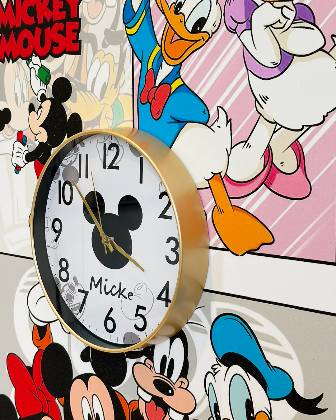 Mickey Funhouse Pop Art Shadow Box With Clock & Wall Decoration Item