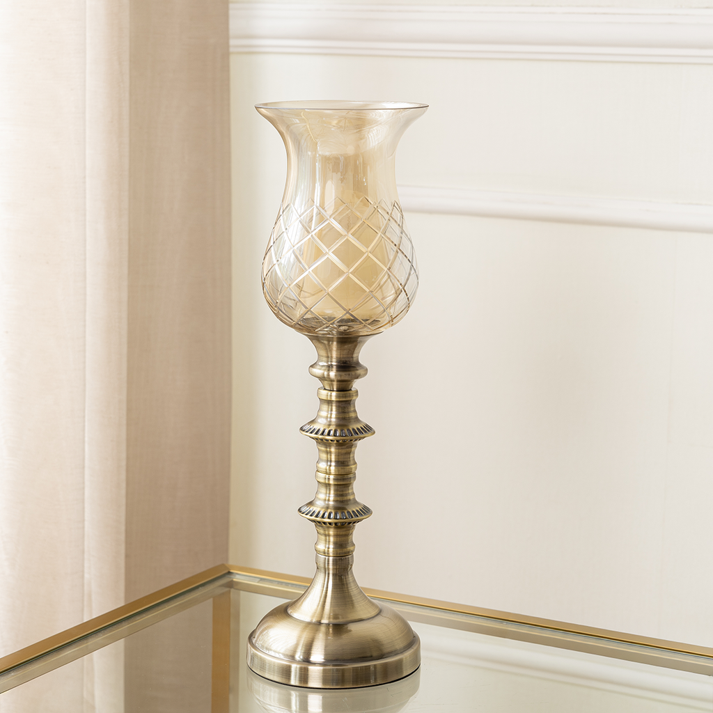 Lustre Haven Candle Stand For Dining Table