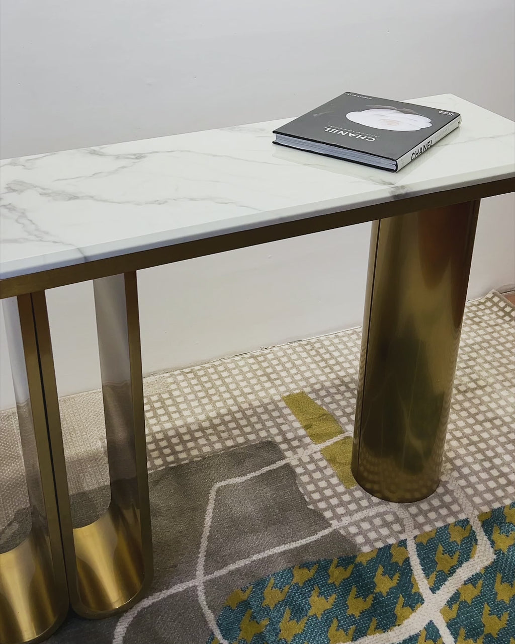 Modern Minimalist Console Table - Stainless Steel