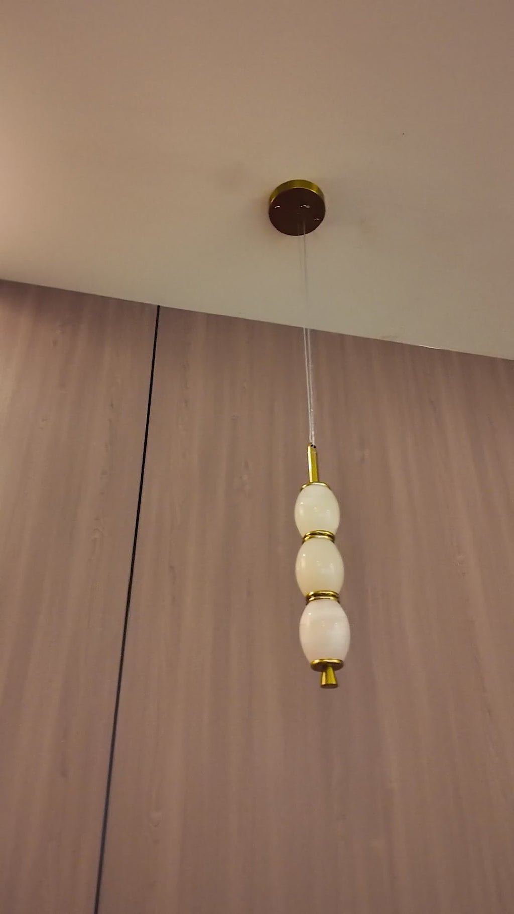 Pearl Trio Hanging Light For Living Room & Home Decoration item