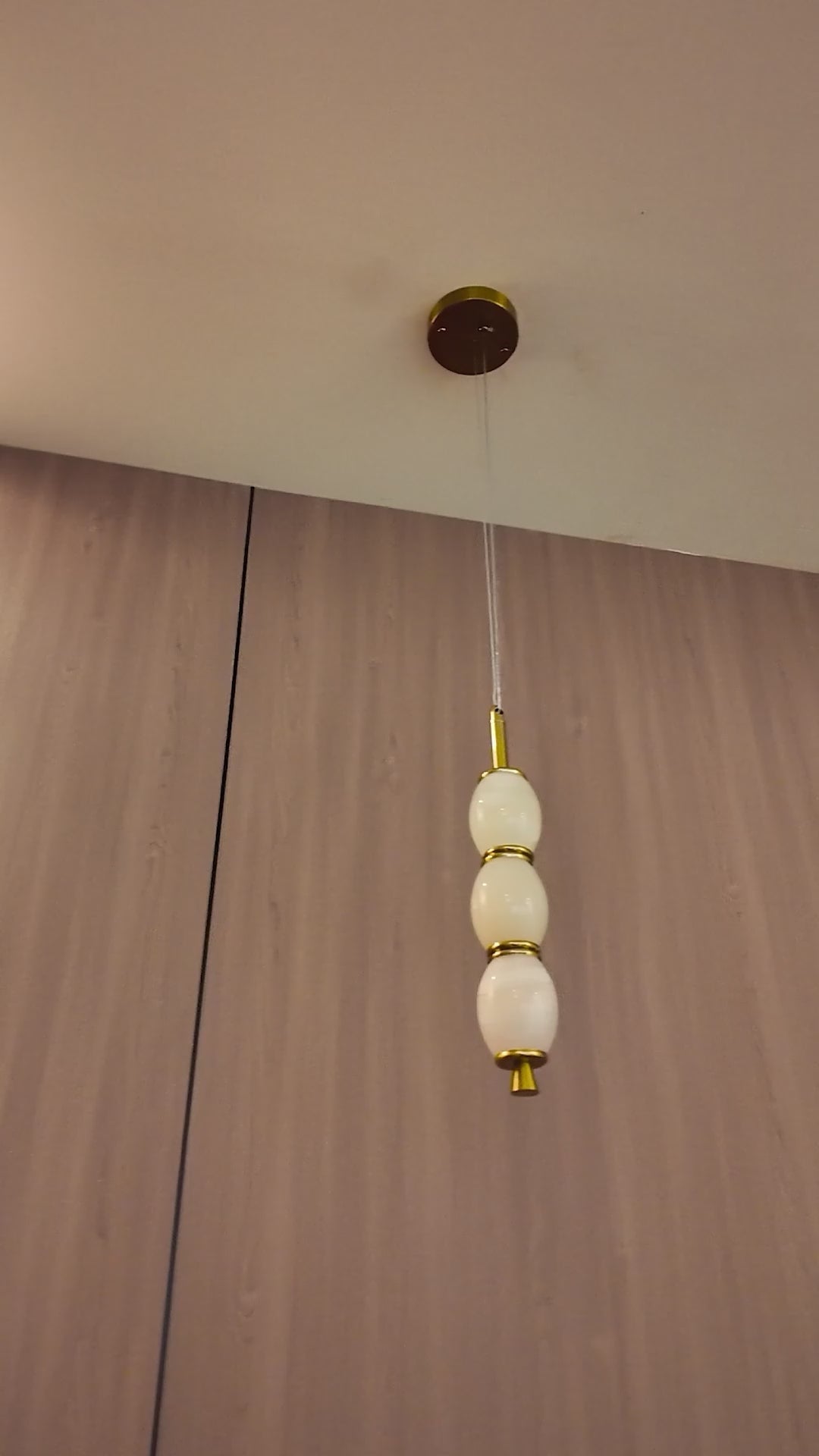 Pearl Trio Hanging Light For Living Room & Home Decoration item