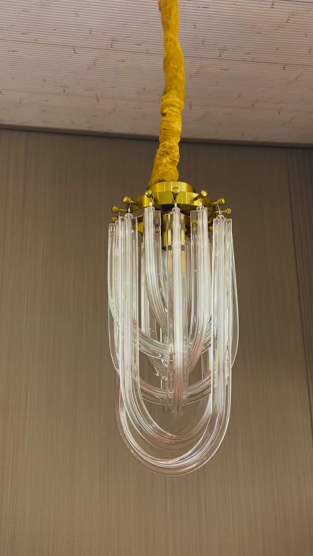 Luxe Horizon Glow Ceiling Light for Home