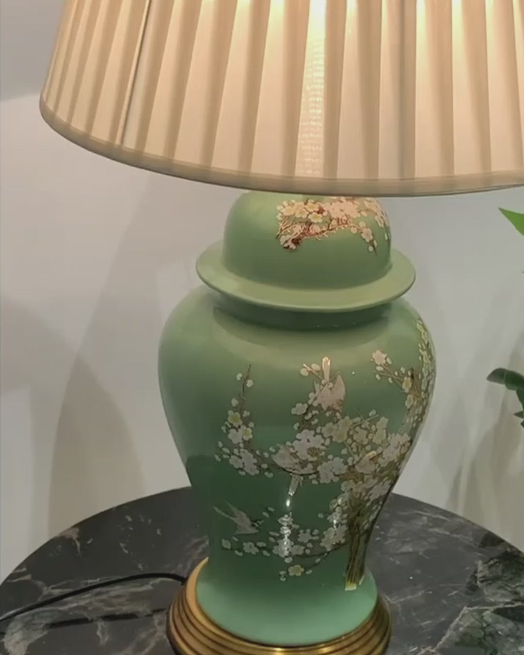 Blossom Elegance Table Lamp