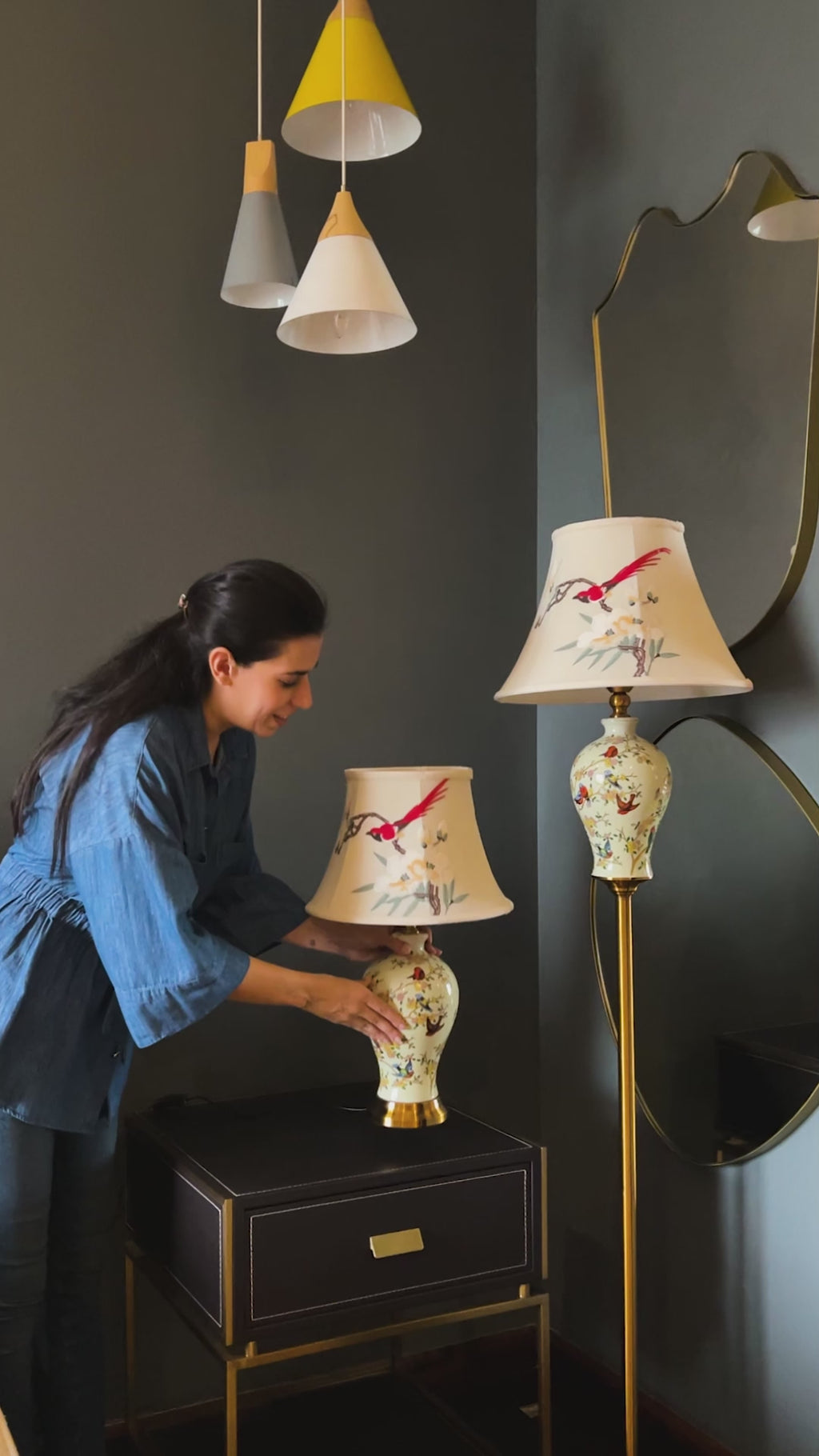 Serene Garden Table Lamp For Home (Bird Shade)