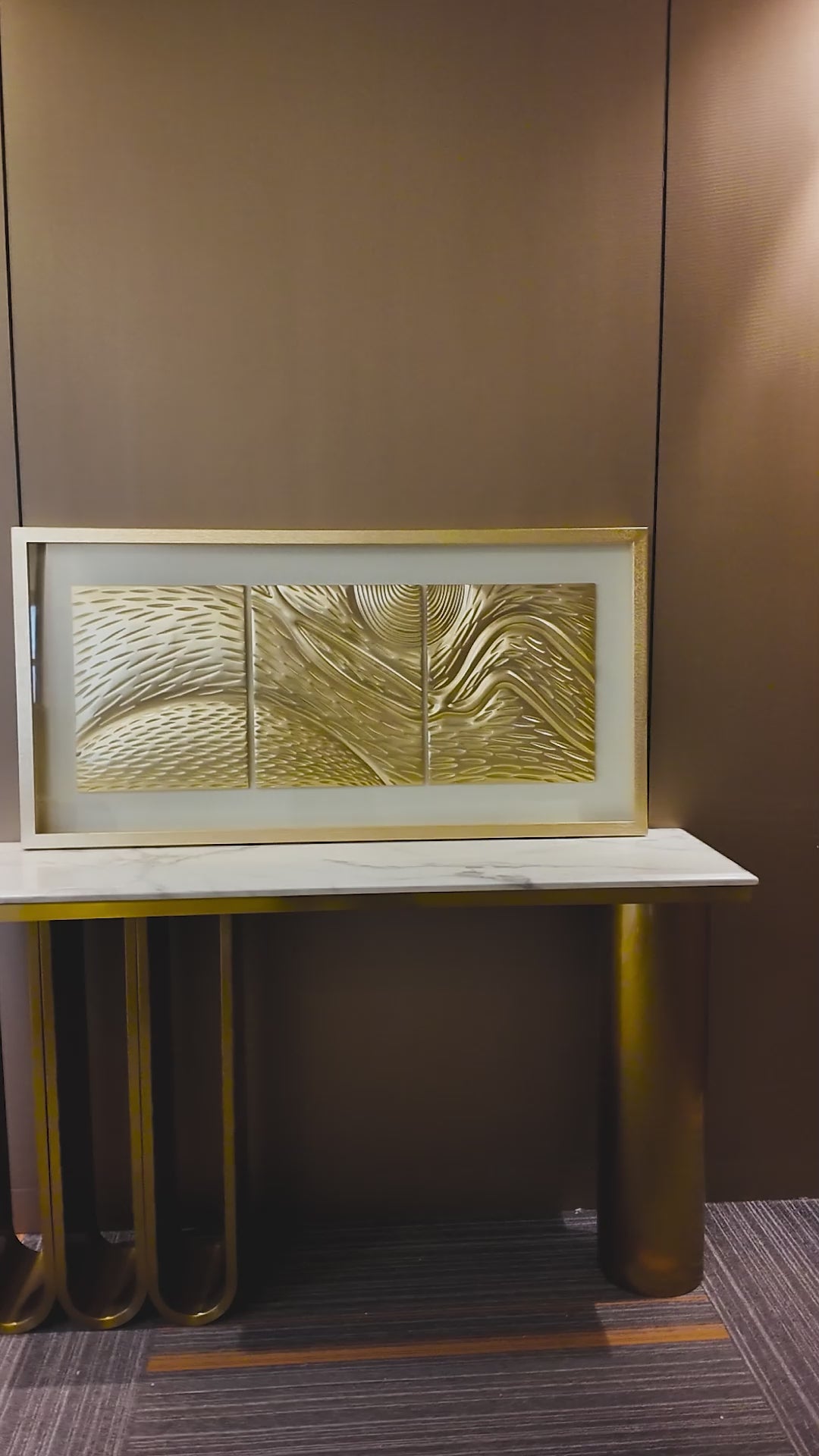 Golden Streamline Art Wall Decor Shadow Box & Item for Home Decoration