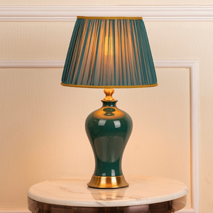 The green Comet Antique Decorative Table Lamp