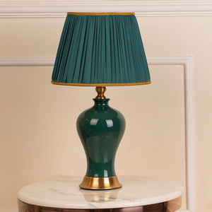 The green Comet Antique Decorative Table Lamp