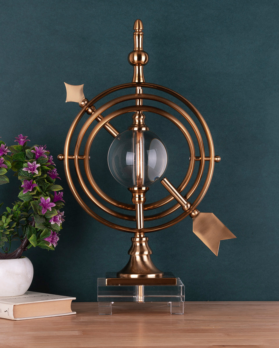 The Globe Trotter Table Showpiece for Decoration
