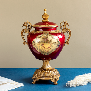 Como Vintage trophy Decorative Vase & Showpiece