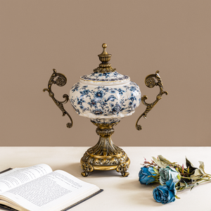 Rio Vintage Decorative Vase & Showpiece