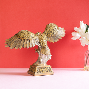 Deccan Majestic Eagle Decorative Showpiece