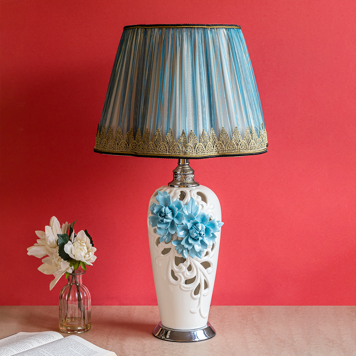 Blue and white ceramic table lamp deals
