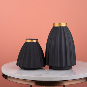 The Black and Gold Ripple Ceramic Decorative Vase